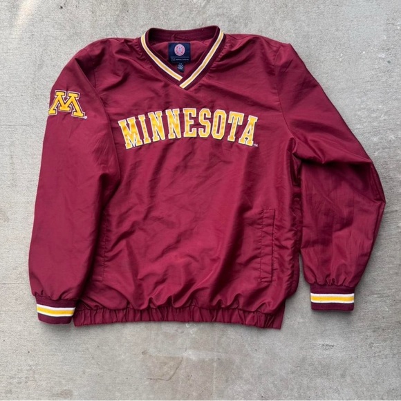 Minnesota Gophers Windbreaker. - Picture 1 of 5